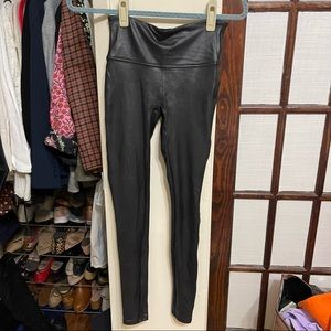 spanx faux leather leggings size small